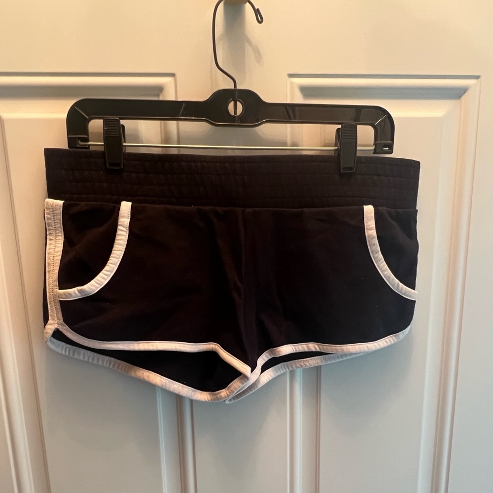 No Boundaries Shorts Women’s Junior Medium Black